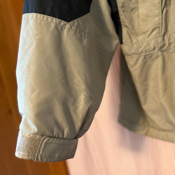 Men's Jacket - Picture 3 of 9